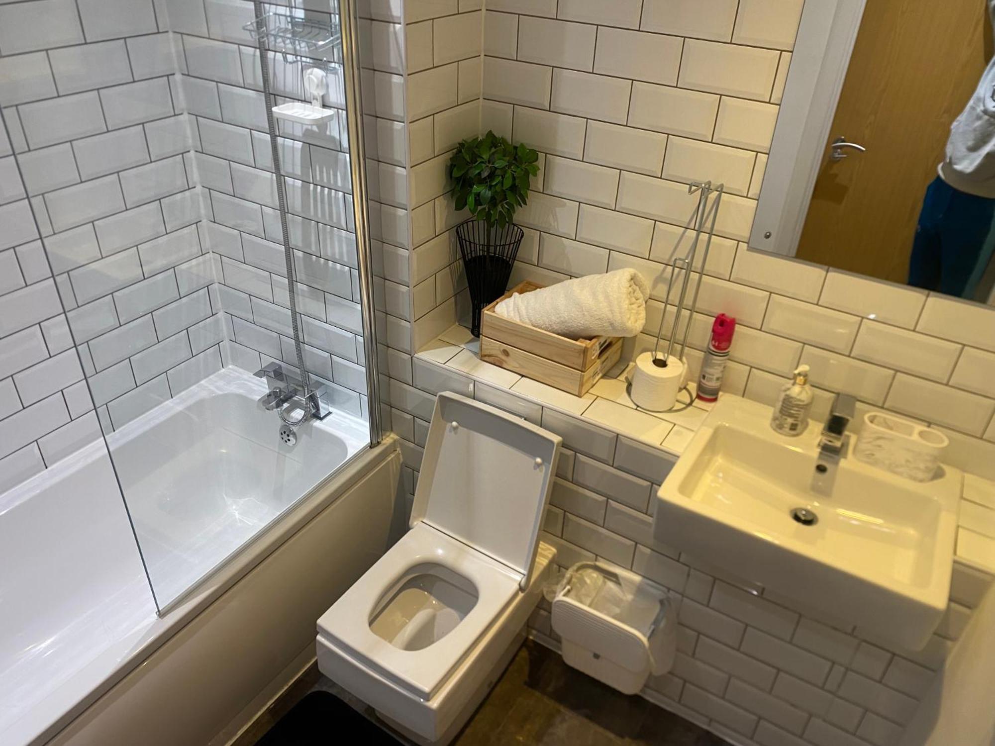 Luxury Urban Tranquility At B1 Apartment Birmingham Bagian luar foto