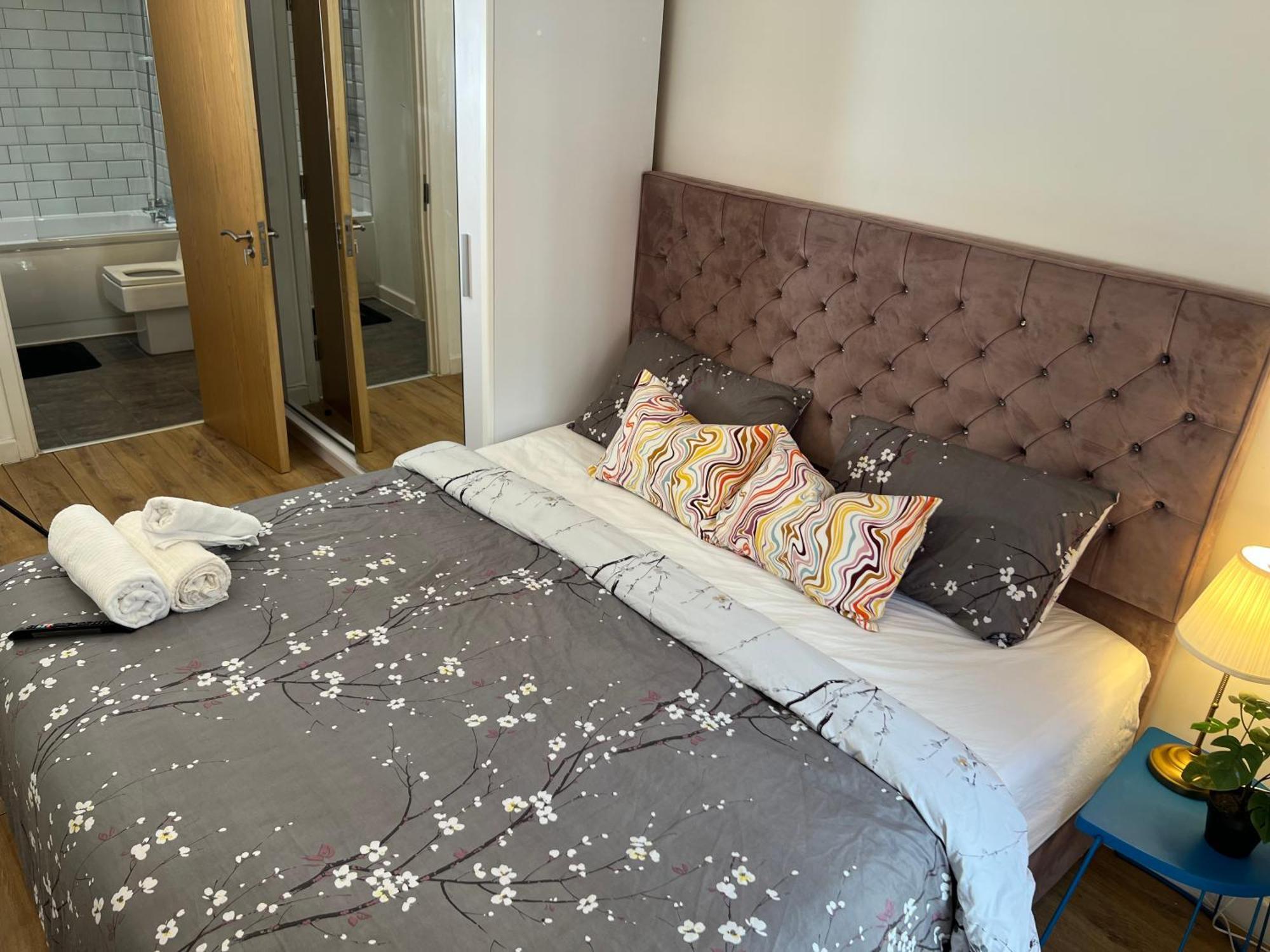 Luxury Urban Tranquility At B1 Apartment Birmingham Bagian luar foto