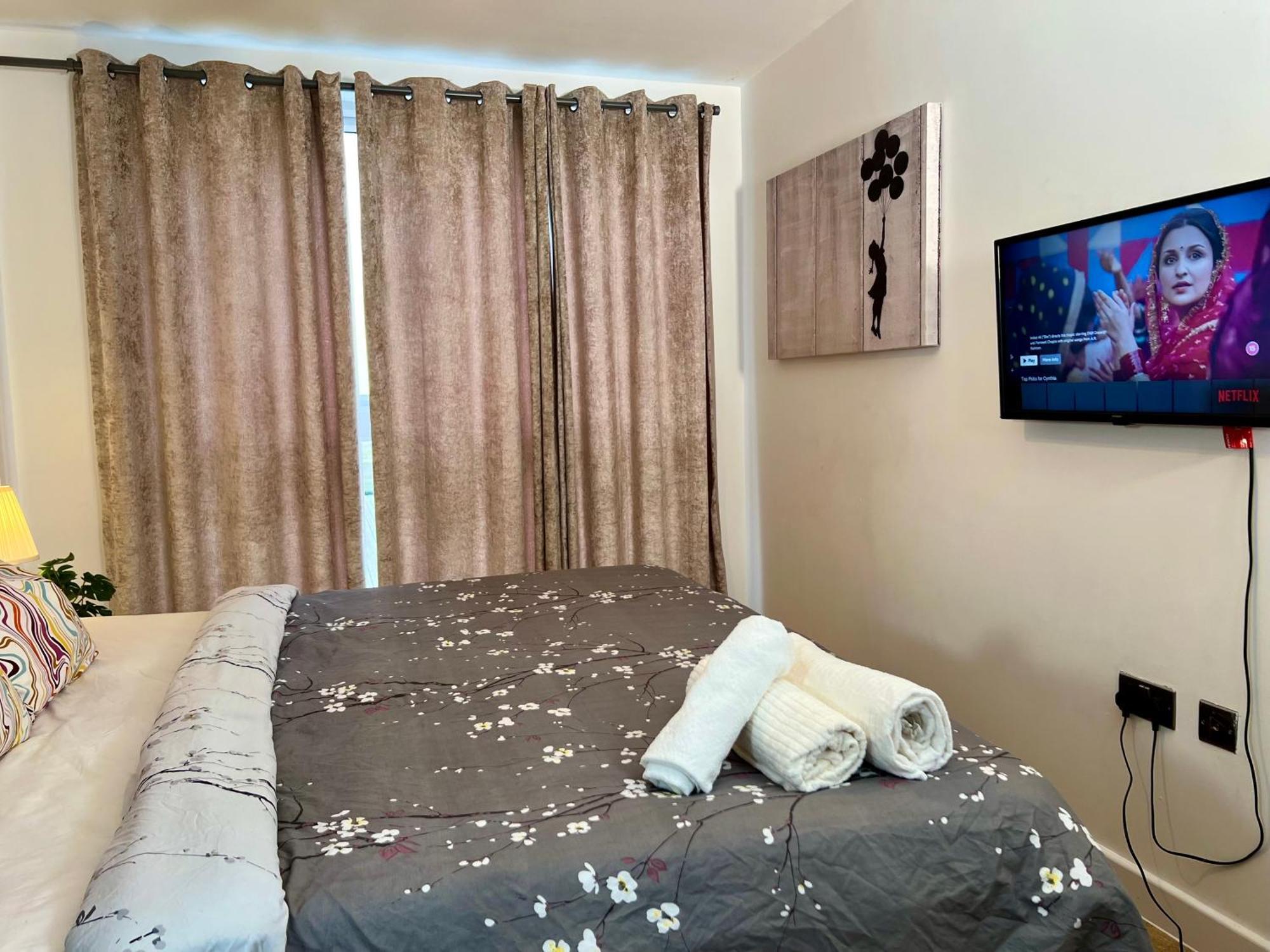 Luxury Urban Tranquility At B1 Apartment Birmingham Bagian luar foto
