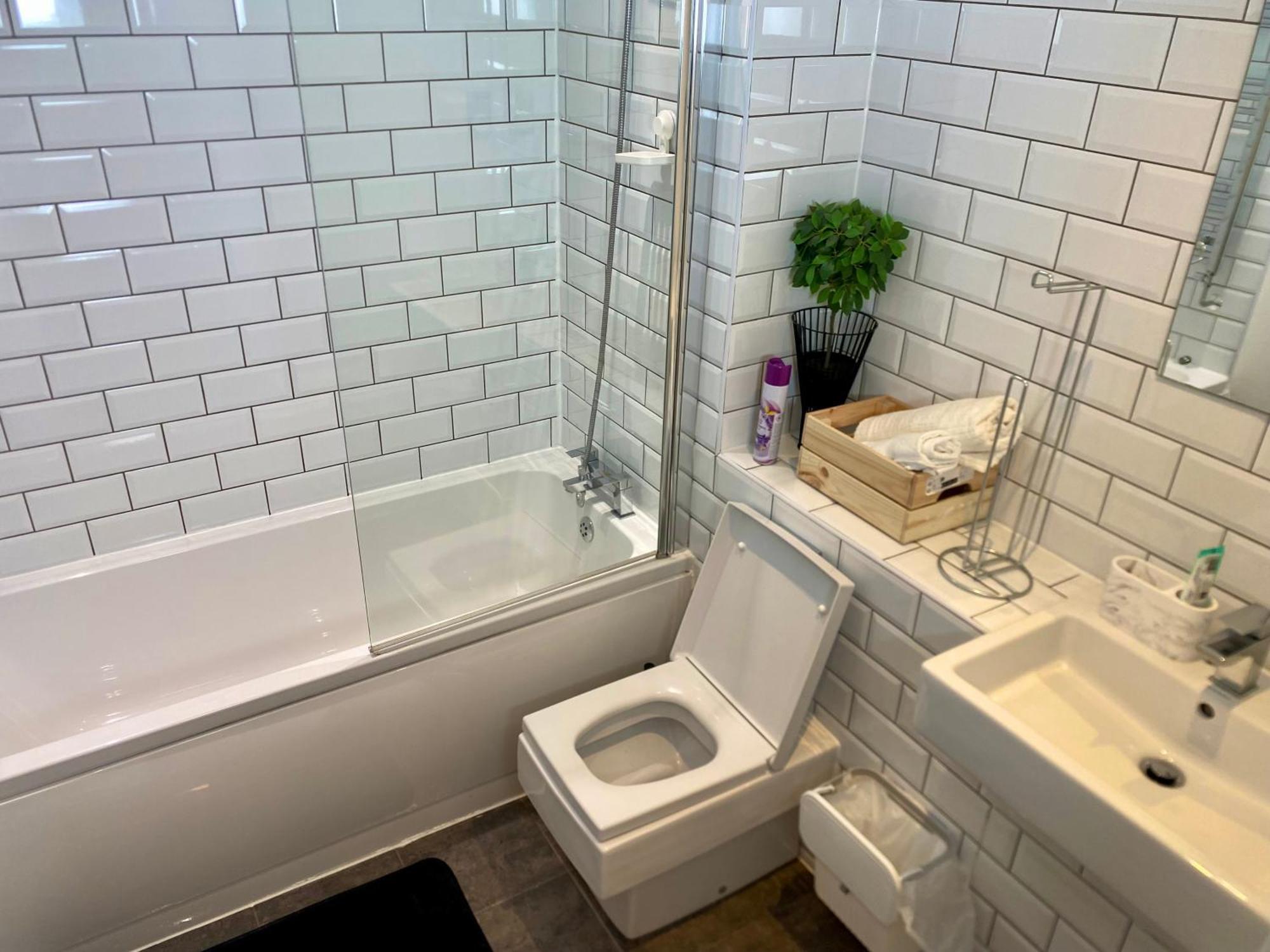 Luxury Urban Tranquility At B1 Apartment Birmingham Bagian luar foto